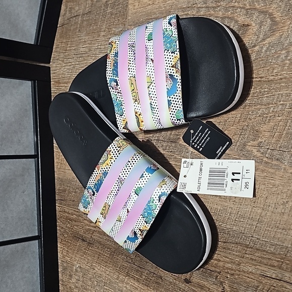 Adidas‎ Adilette Comfort Slides Size 11 NWT - Picture 1 of 7